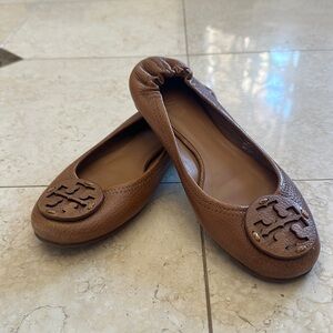 Light brown tory burch shoes